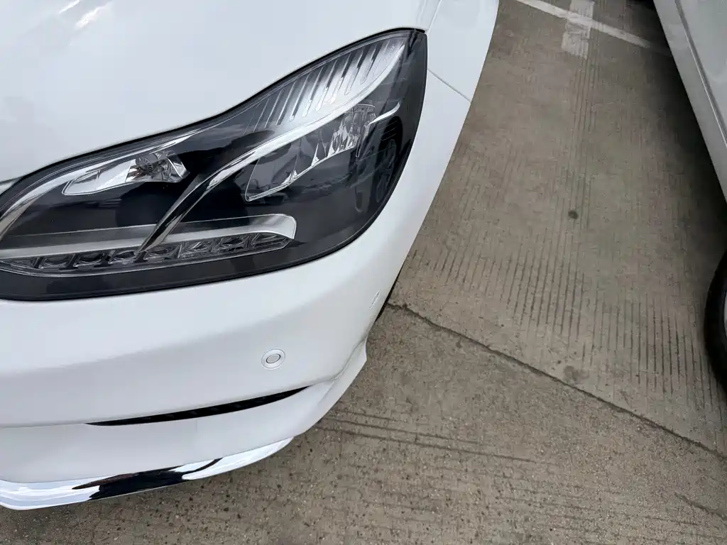 Mercedes-Benz E-Class 2016