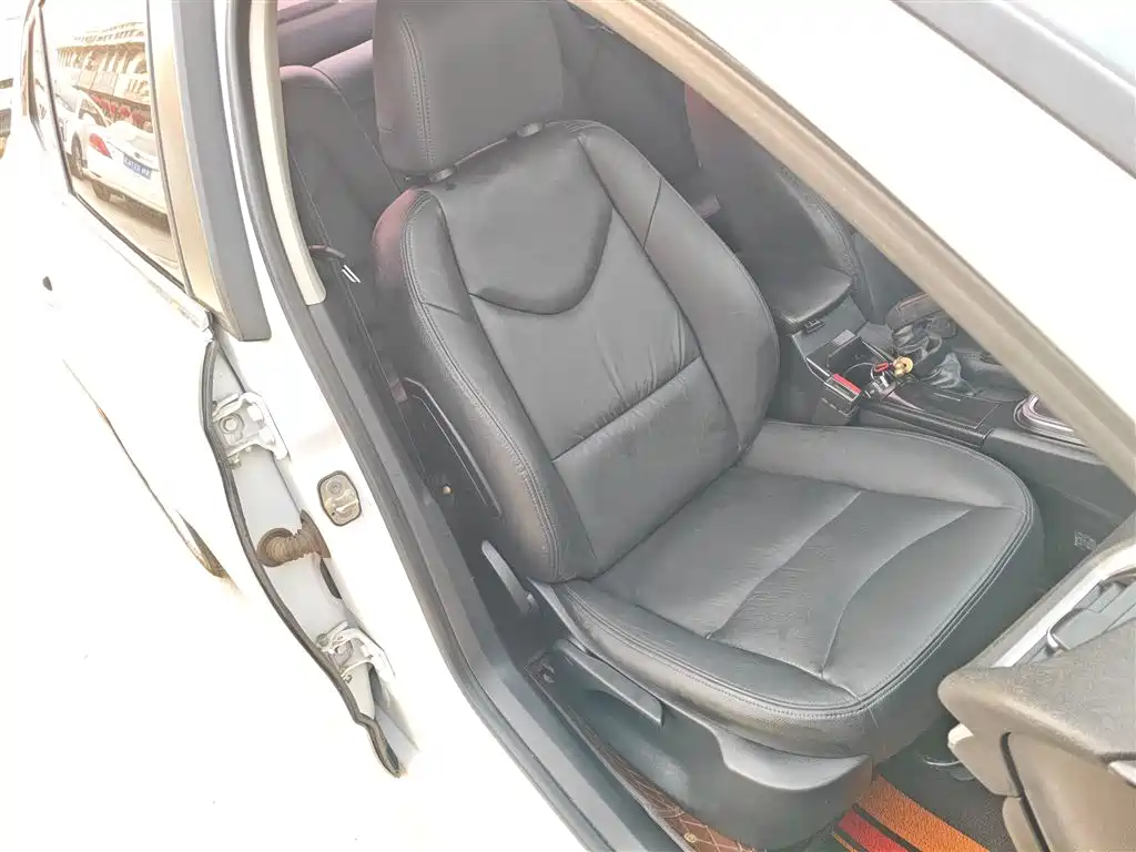 Citroen C4L 2015 — фото 25