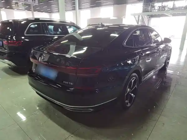 Volkswagen Passat 2023
