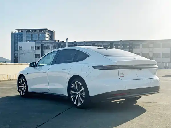NIO ET7 2022