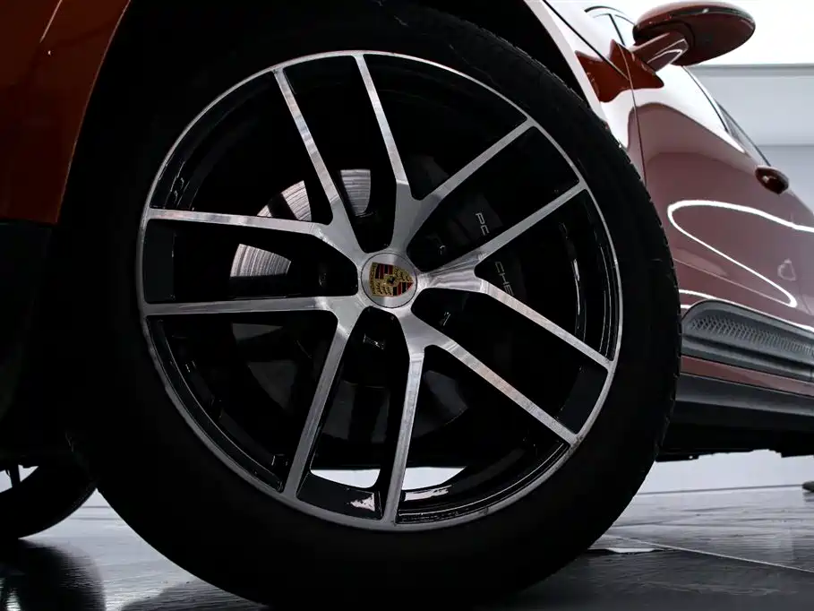 Porsche Macan 2022 — фото 16