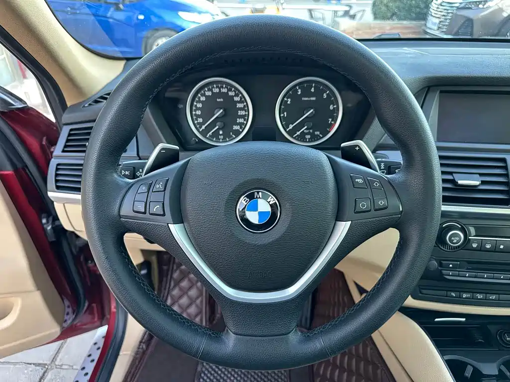 BMW X6 2013 — фото 18