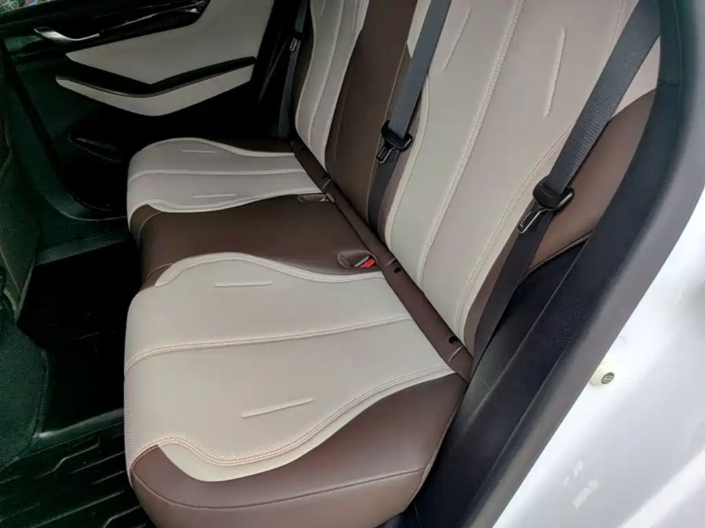 BYD Qin PLUS 2023 — фото 17