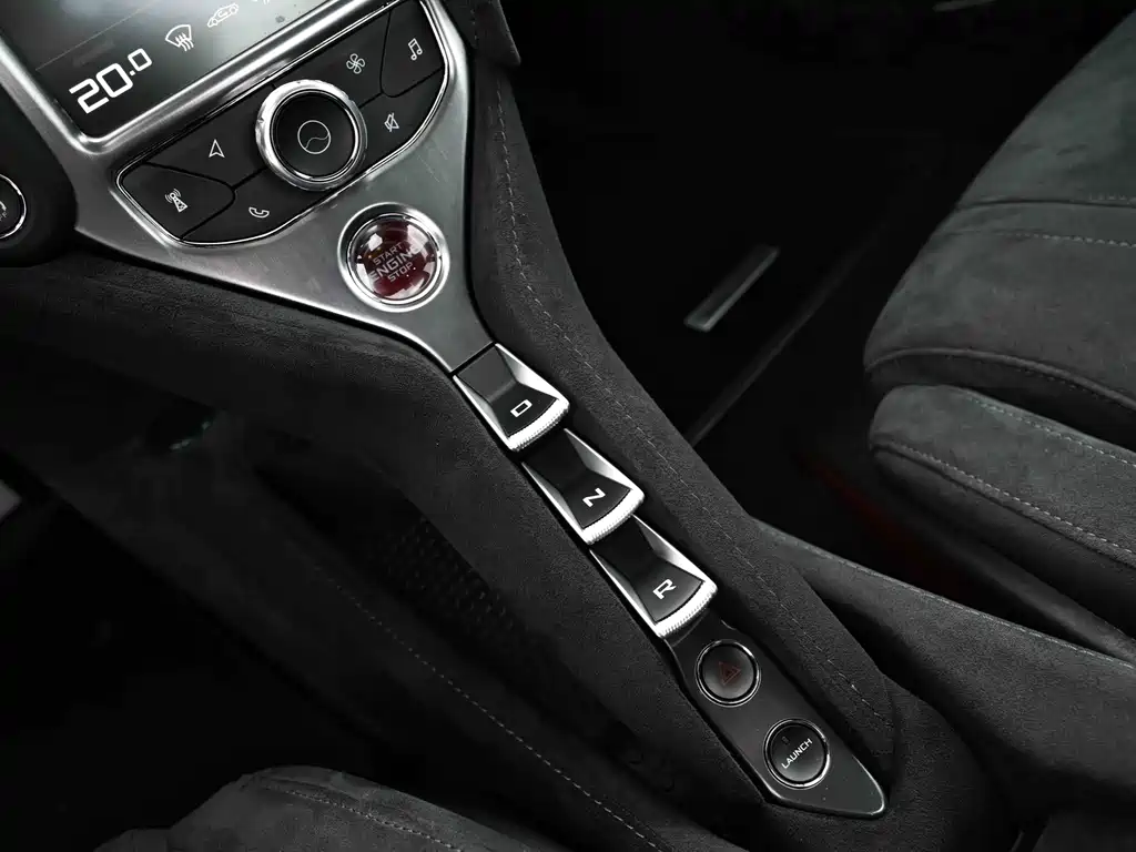McLaren 720S 2019 — фото 11
