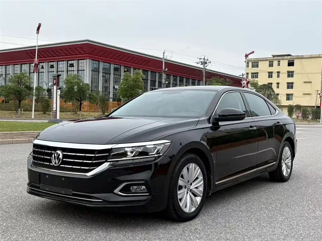 Volkswagen Passat 2019 — фото 2