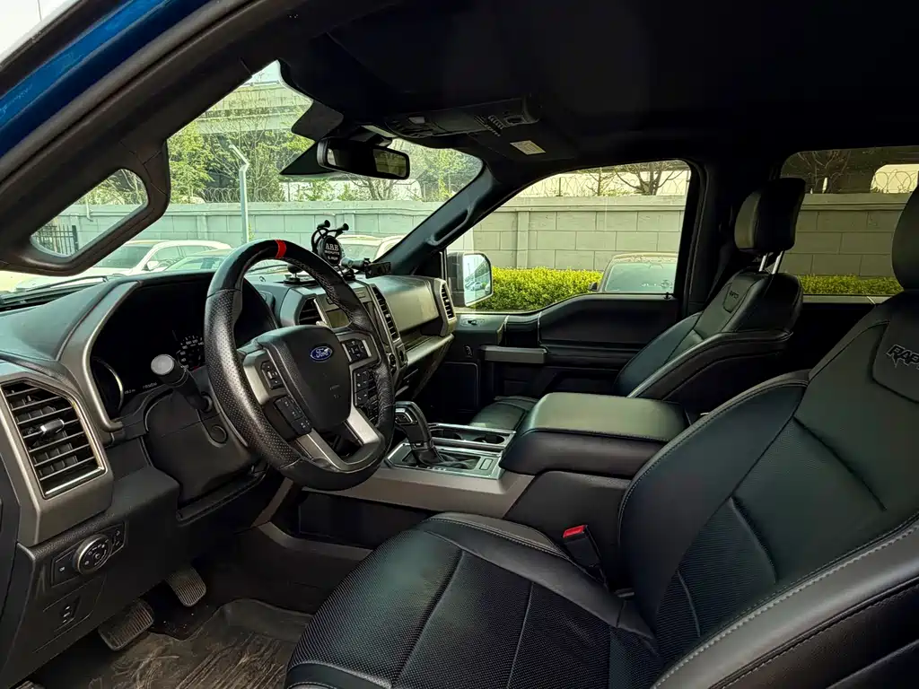 Ford F-150 Raptor 2018 — фото 10