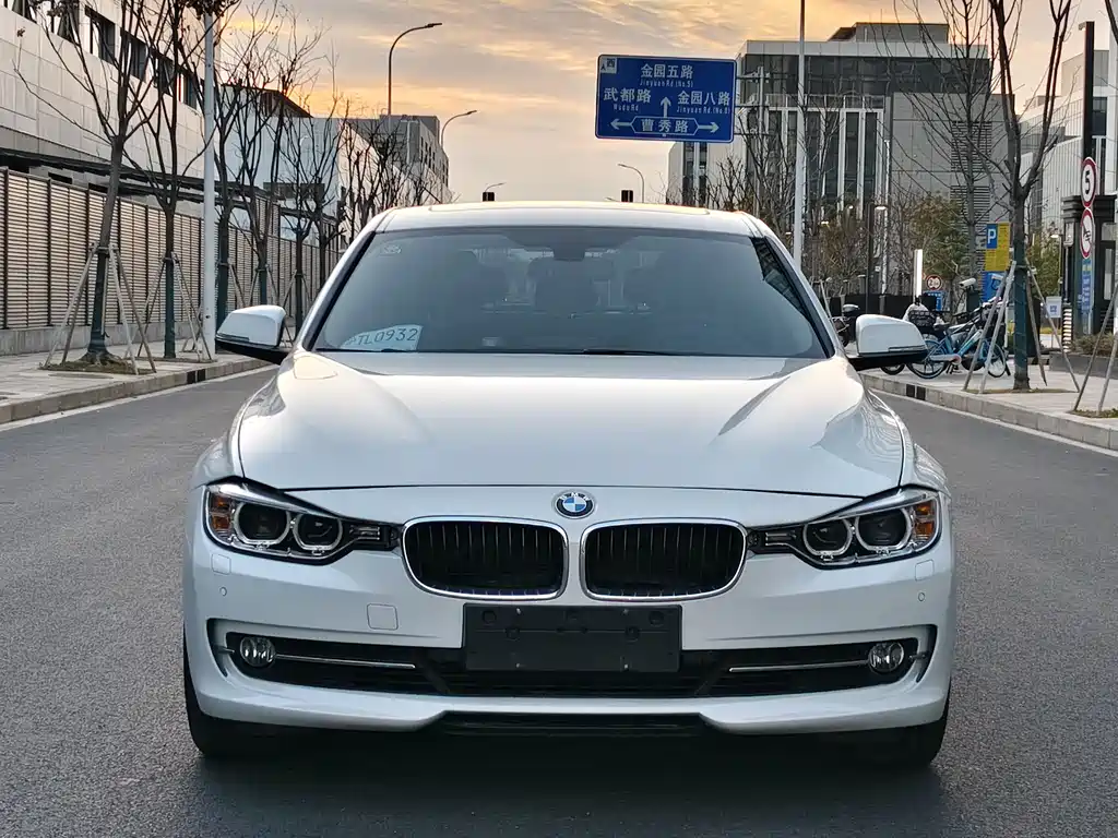 BMW 3 Series 2016 — фото 2
