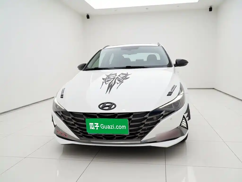 Hyundai Elantra 2022 — фото 24