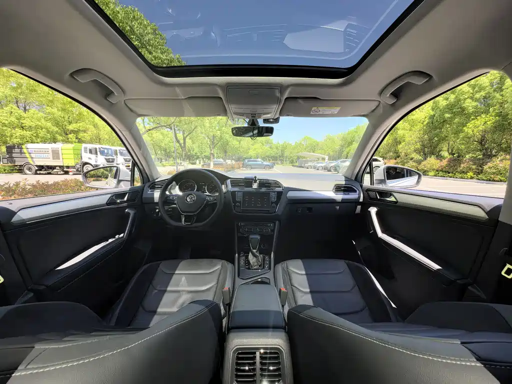 Volkswagen Tiguan L 2018 — фото 13