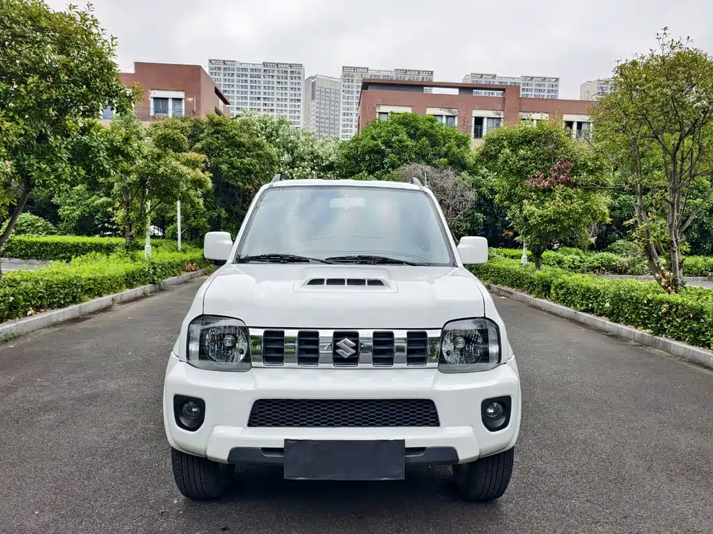Suzuki Jimny 2018 — фото 3