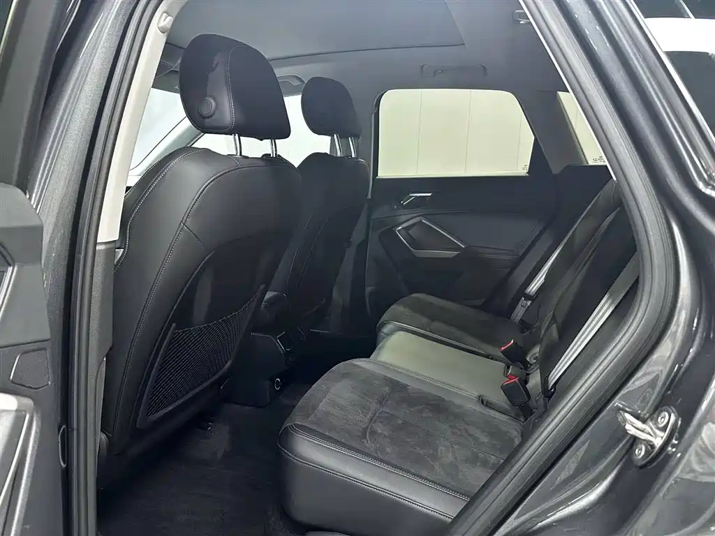 Audi Q3 2022 — фото 16