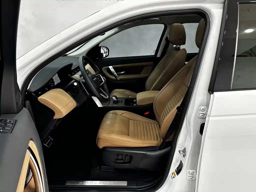 Land Rover Discovery Sport 2025 — фото 12