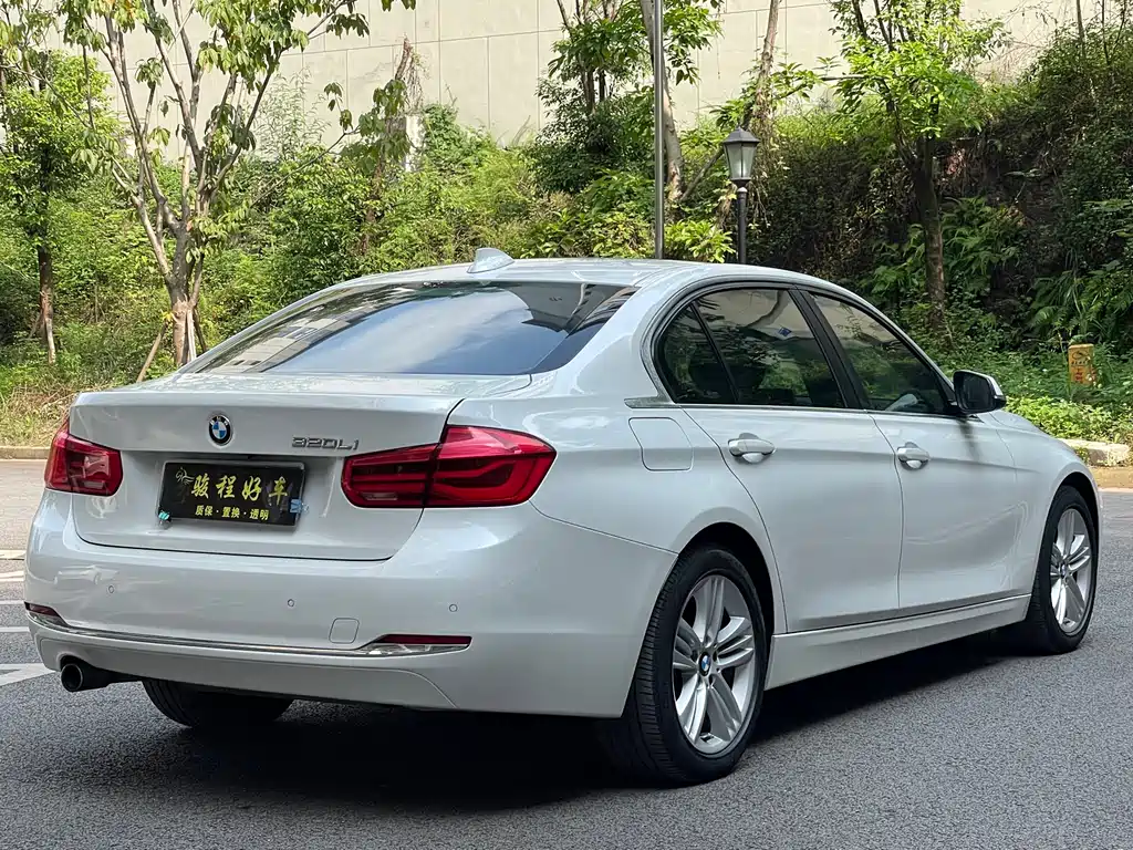BMW 3 Series 2016 — фото 7