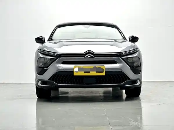 Citroën Versailles C5 X 2023