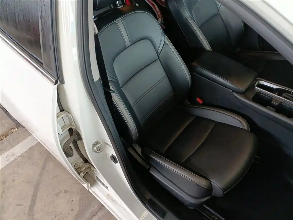 Nissan Sylphy 2021 — фото 20