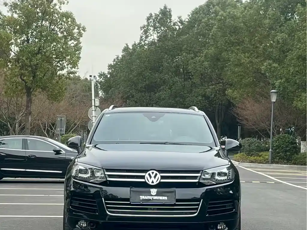 Volkswagen Touareg 2015 — фото 2