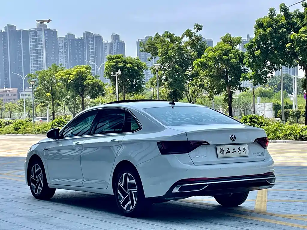 Volkswagen Sagitar 2023