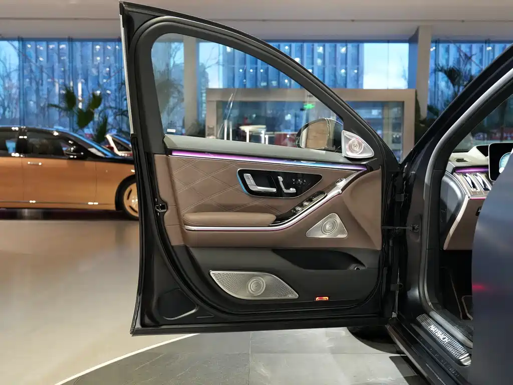 Mercedes-Benz S-Class 2023 — фото 9