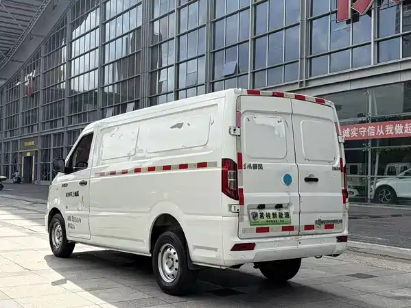 Dongfeng Yufeng EM26 2023
