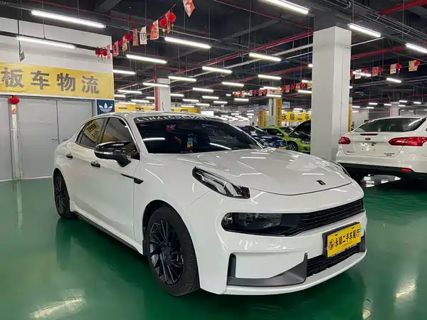Lynk & Co 03 2021