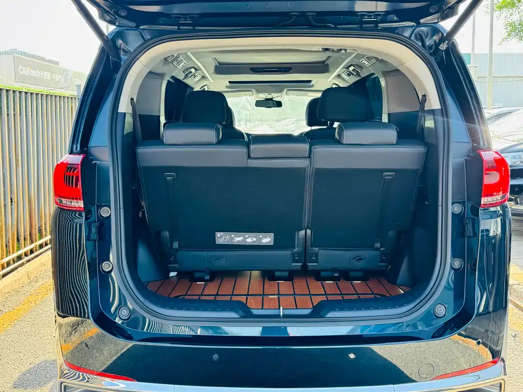 GAC Trumpchi M8 2023 — фото 10
