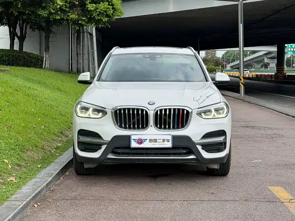 BMW X3 2021