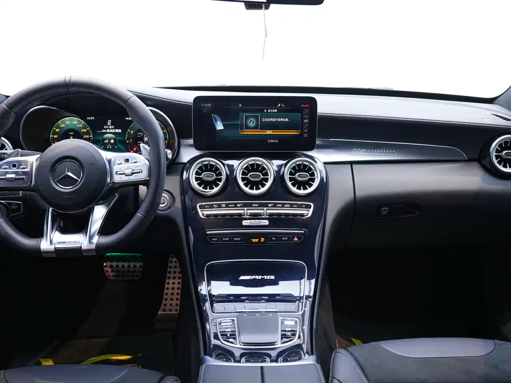 Mercedes-Benz C-Class AMG 2020 — фото 15