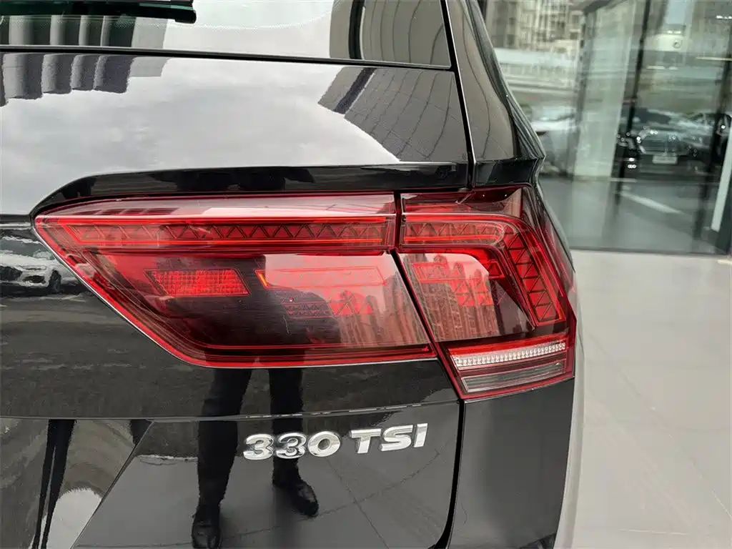 Volkswagen Tiguan 2016 — фото 13