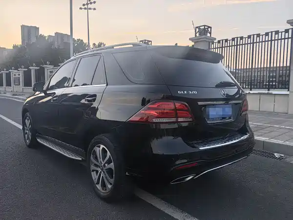 Mercedes-Benz GLE 2018