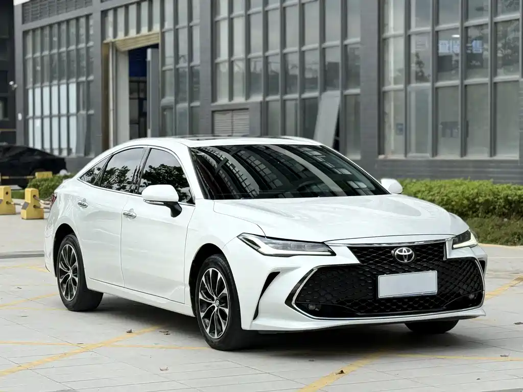 Toyota Avalon 2022 — фото 2
