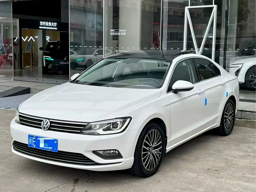 Volkswagen Lamando 2018 — фото 1
