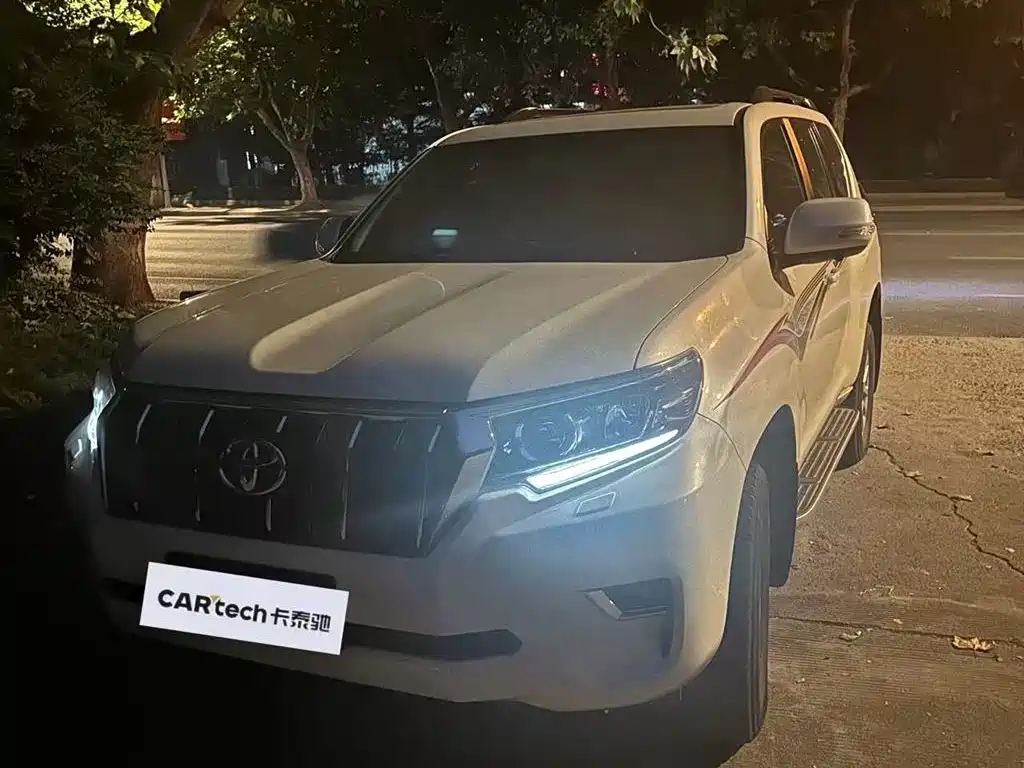 Toyota Prado 2019 — фото 1