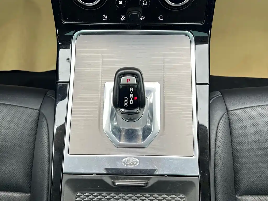Land Rover Evoque 2020 — фото 21