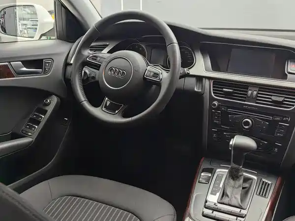 Audi A4L 2013