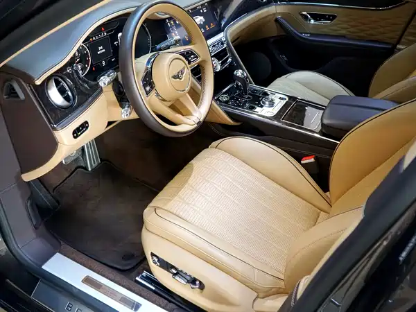 Bentley Flying Spur 2022