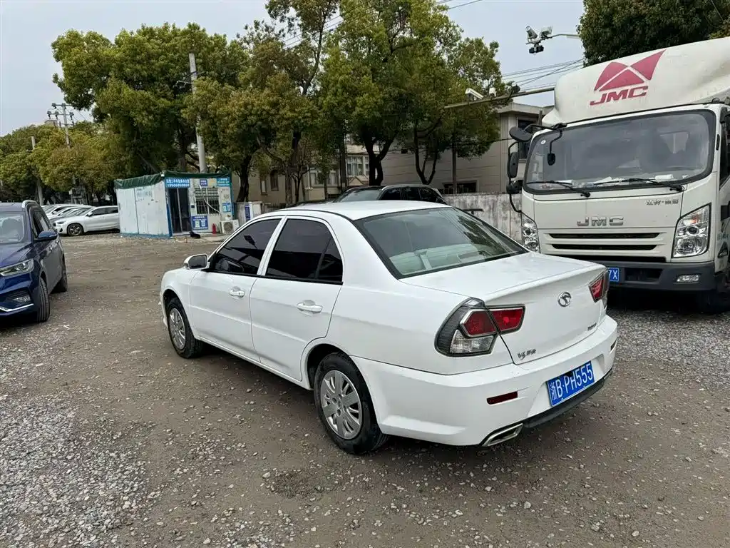 Soueast V3 Lingyue 2015