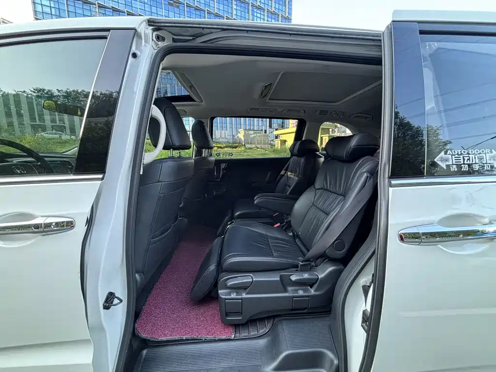 Honda Odyssey 2019 — фото 11
