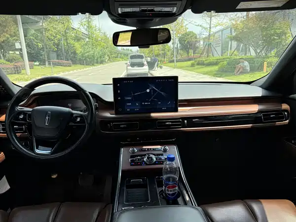 Lincoln Aviator 2021