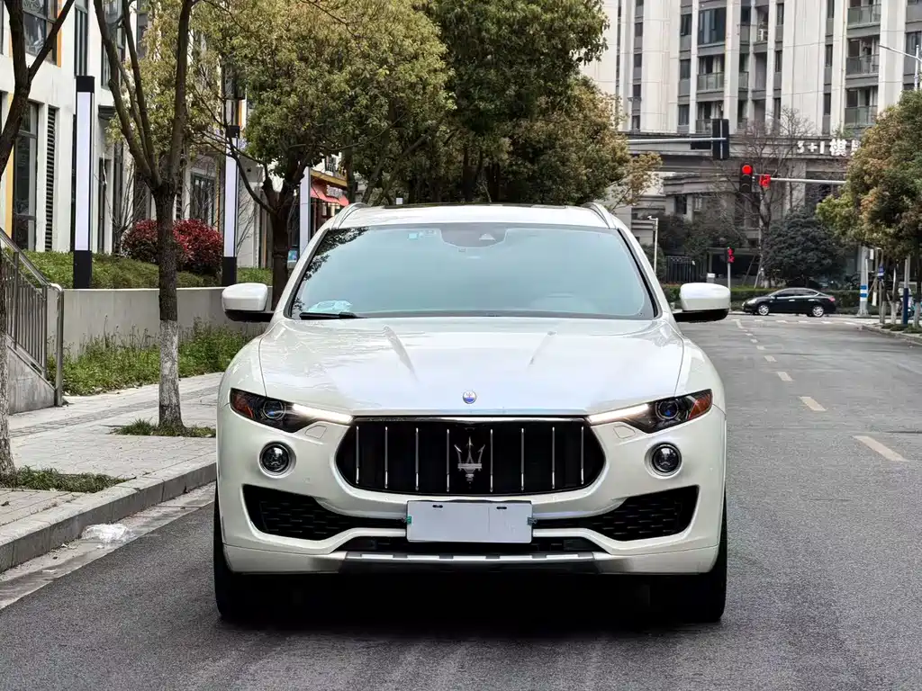 Maserati Levante 2018 — фото 2