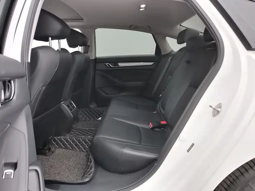 Honda Accord 2021 — фото 15