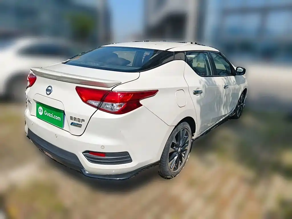 Nissan Bluebird 2020