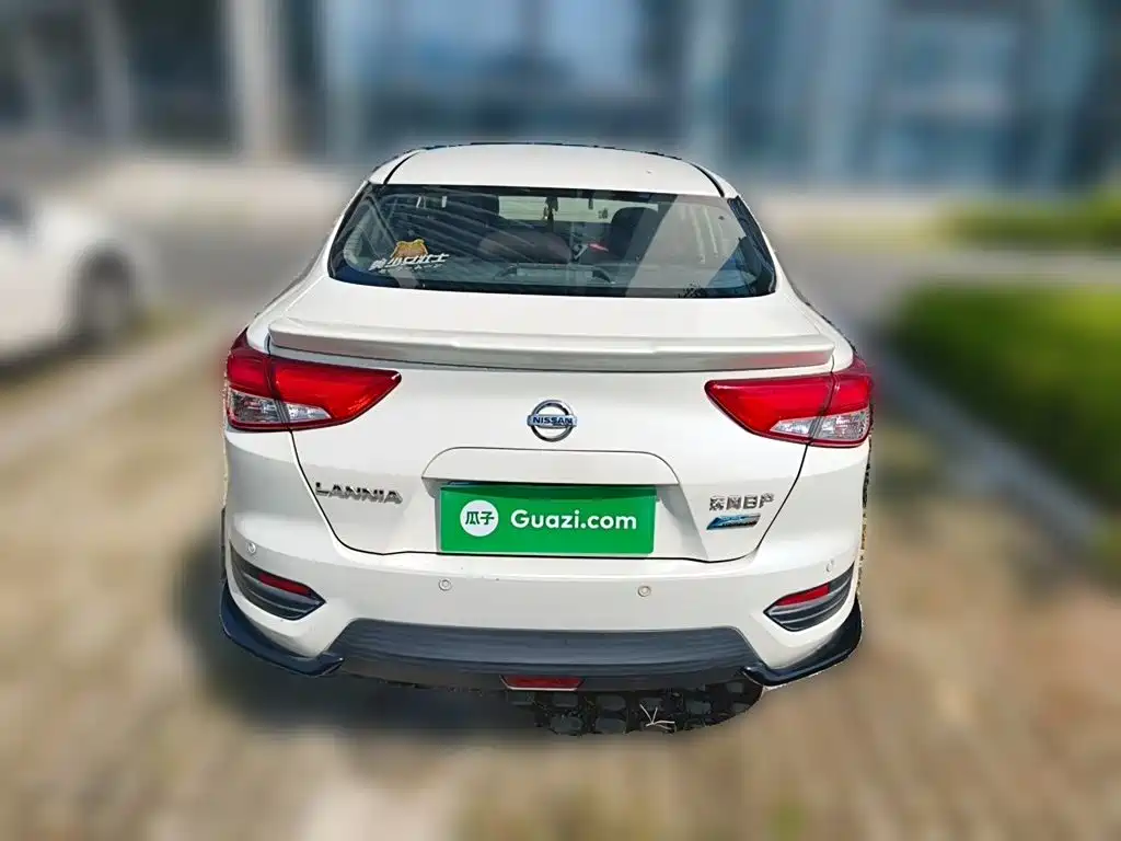 Nissan Bluebird 2020
