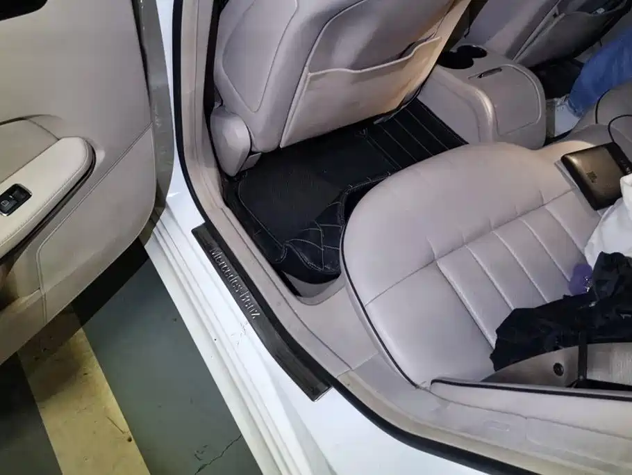 Mercedes-Benz E-Class 2016 — фото 11
