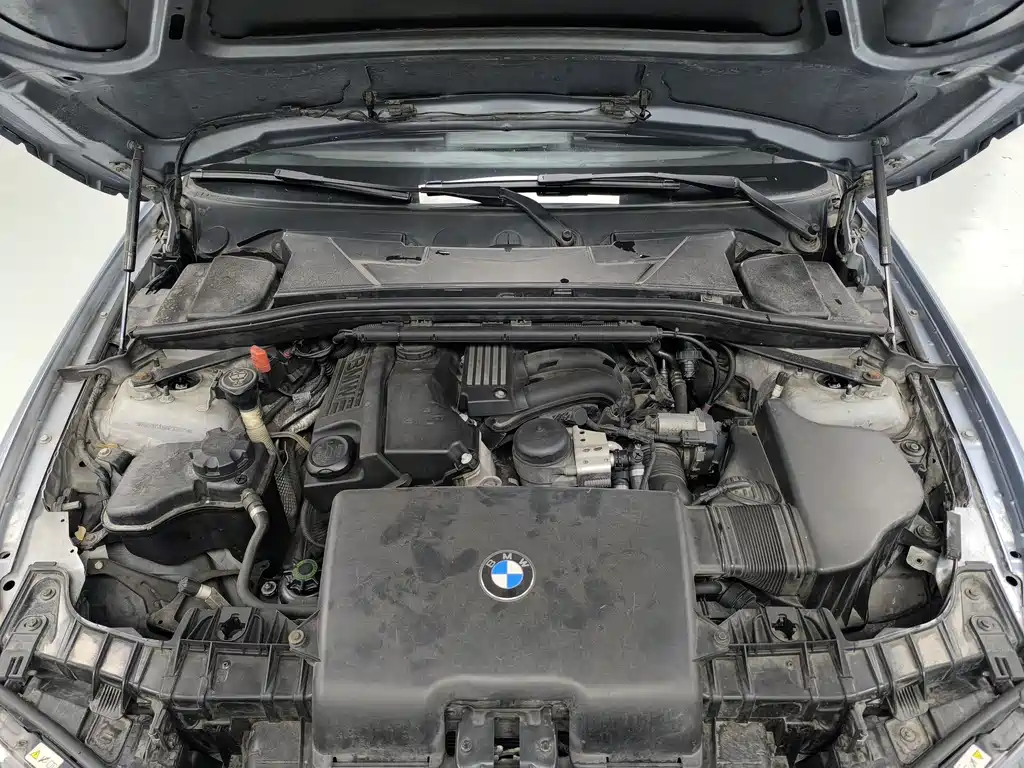 BMW 1 Series 2010 — фото 14
