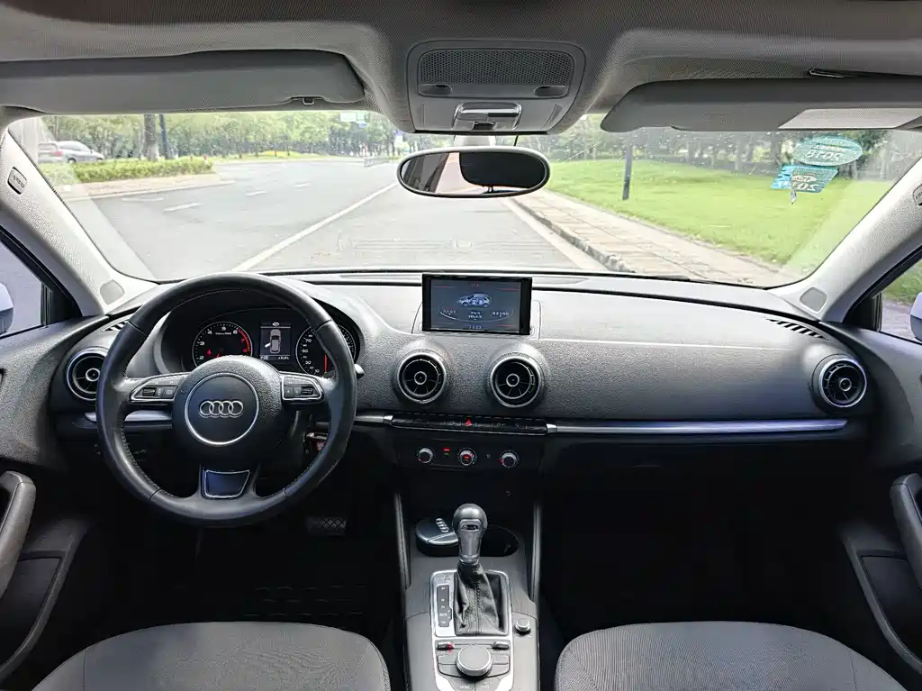Audi A3 2015 — фото 8