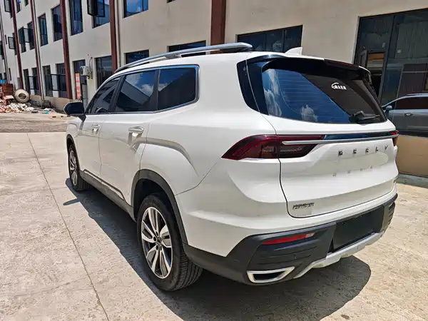 Geely Haoyue 2022