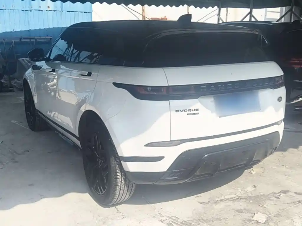 Land Rover Evoque 2021 — фото 23