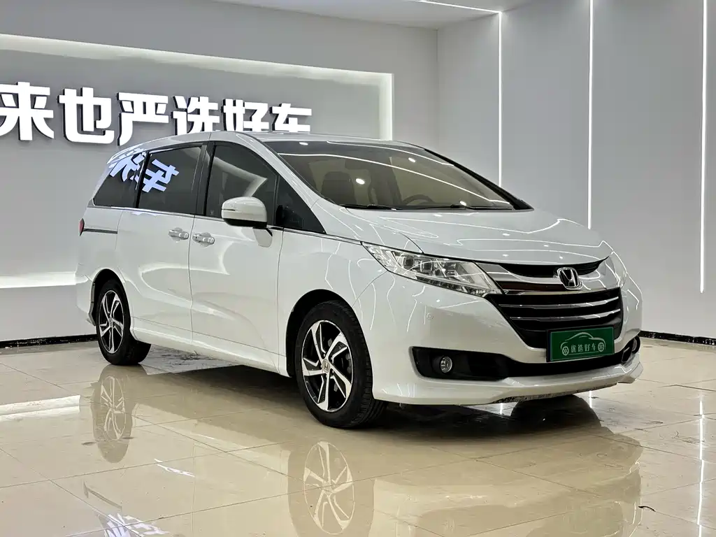Honda Odyssey 2017 — фото 3