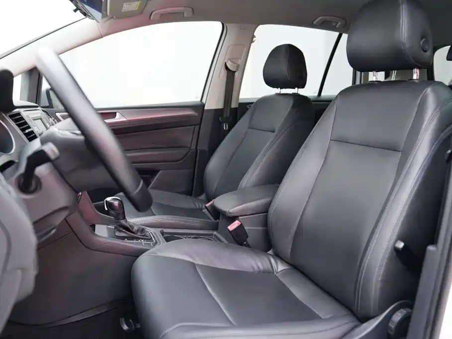 Volkswagen Golf Jialu 2018 — фото 7