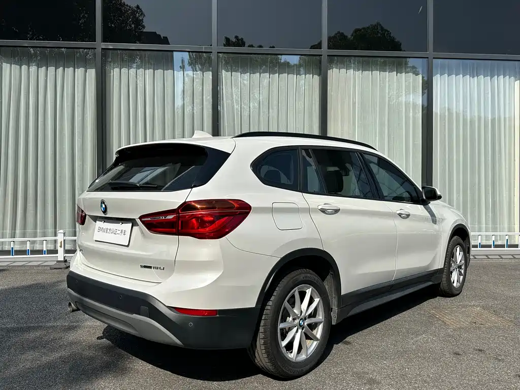 BMW X1 2019 — фото 2